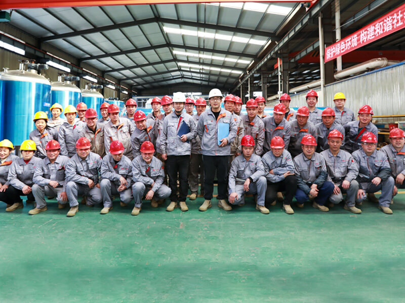 生產(chǎn)技工團(tuán)隊(duì)